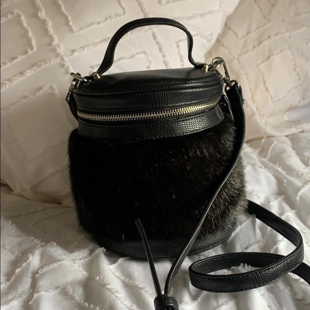 LF bucket Bag Fur (Faux)